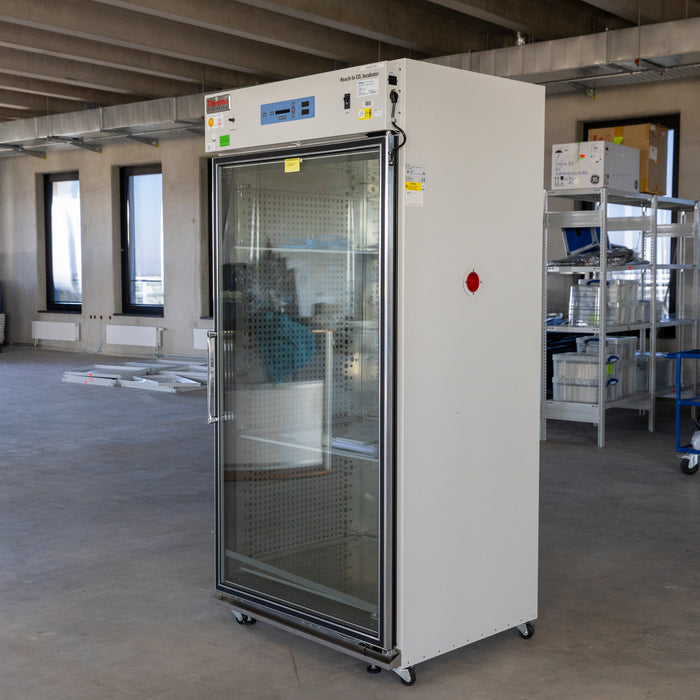 Thermo Scientific Rech-In CO2 Incubator 821L