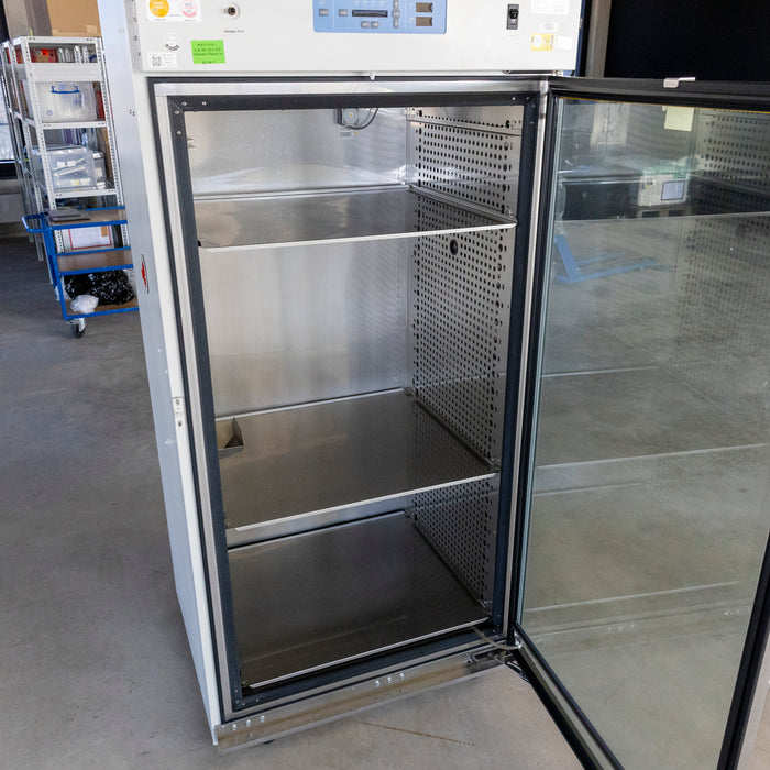 Thermo Scientific Rech-In CO2 Incubator 821L