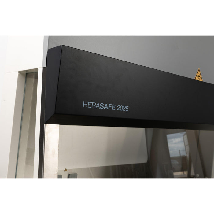 Thermo Scientific Herasafe 2025 1.8m BSC Sicherheitswerkbank (NEUWERTIG) (02.2023)