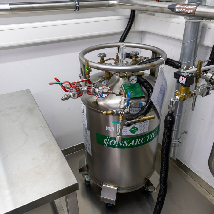Consartic 120 VLN Liquid Nitrogen Cryogenic Tank