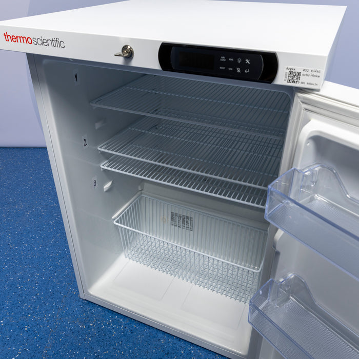 Thermo Scientific ES Series 158R-AEV-TS – Laborkühlschrank 158 l (2022/04)