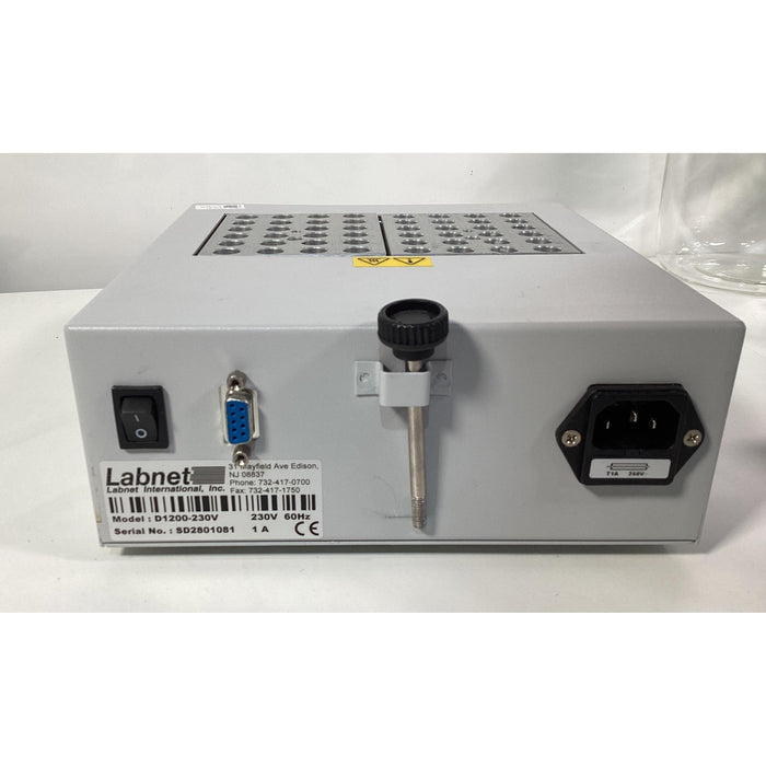 Trockenblockthermostat Labnet Accublock Dry Bath 48x 1,5/2,0mL (2014)