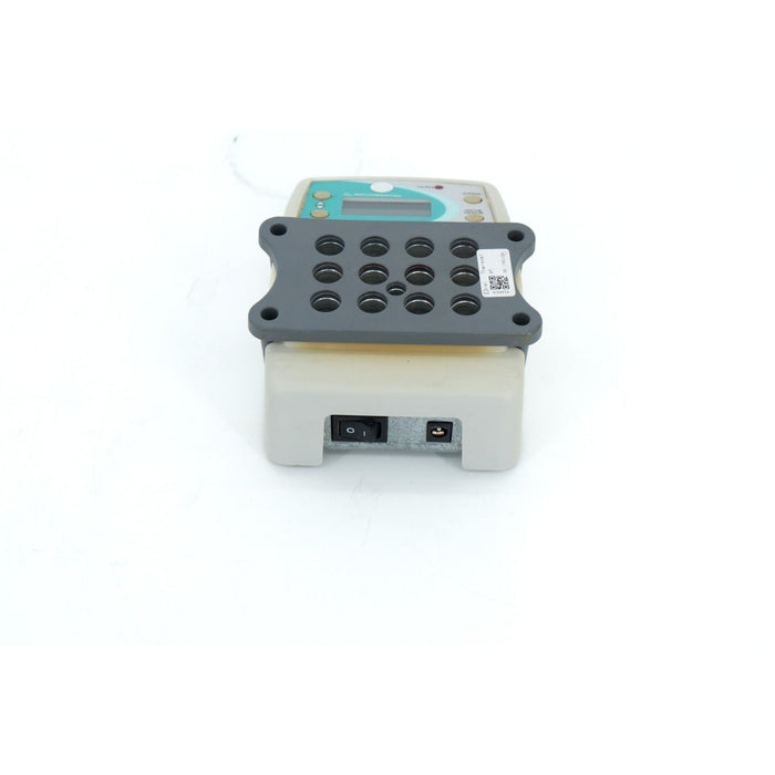 Trockenblockthermostat Labnet Accublock Mini Digital 12x 1,5mL