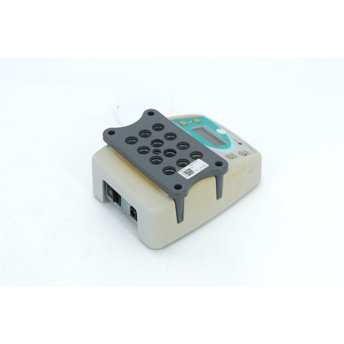 Trockenblockthermostat Labnet Accublock Mini Digital 12x 1,5mL
