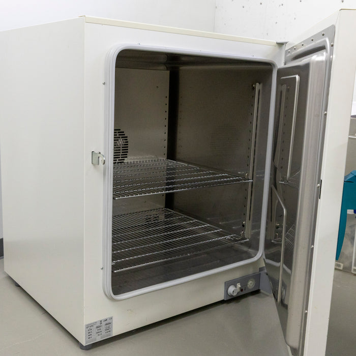 Thermo Scientific Heraeus UT20 Forced-Air Drying Oven 210 L