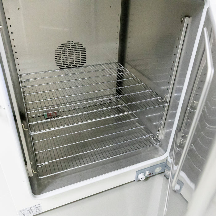 Thermo Scientific Heraeus UT20 Forced-Air Drying Oven 210 L