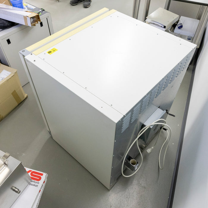 Thermo Scientific Heraeus UT20 Forced-Air Drying Oven 210 L