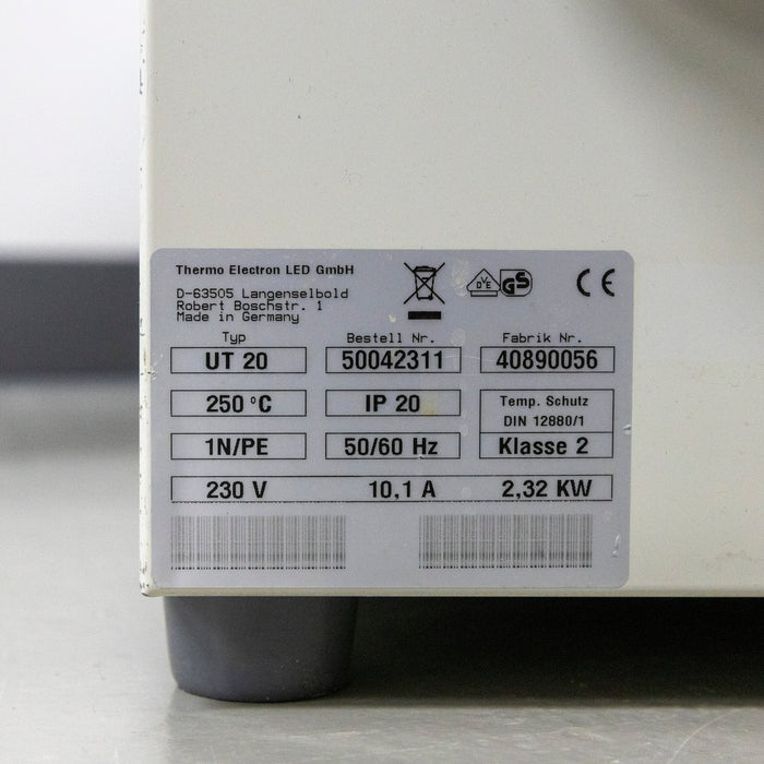 Thermo Scientific Heraeus UT20 Forced-Air Drying Oven 210 L