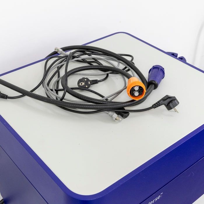 BD FACSVerse – 3-Laser Flow Cytometer with BD FACS Universal Loader