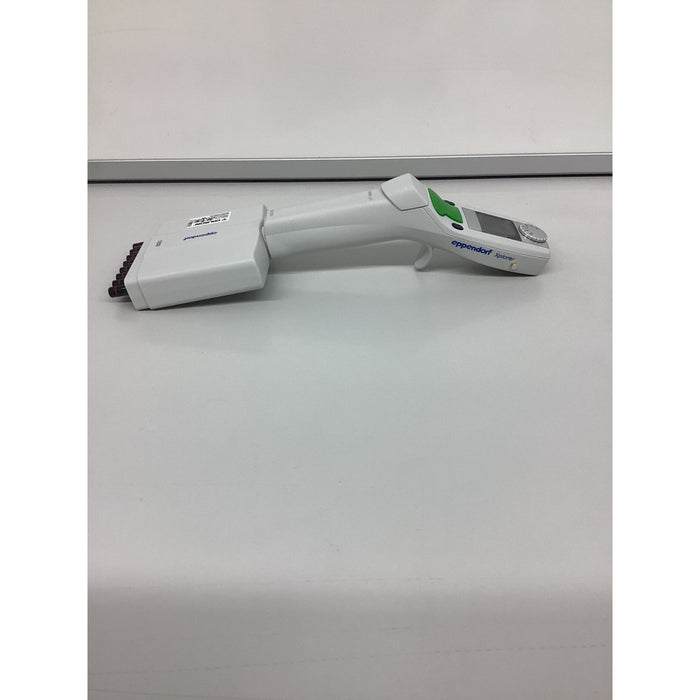 Eppendorf Xplorer® Pipette, 50 – 1.200 µL, 8-Kanal