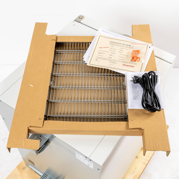 Thermo Scientific Heratherm OGH180 - Trockenschrank 168 L, Schwerkraftkonvektion bis 330 °C (2022/11)