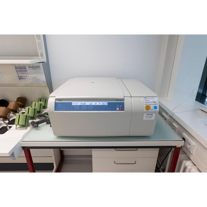Heraeus Megafuge 40R Tischzentrifuge (11.2019)
