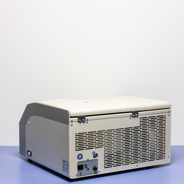 Sigma 3-16PK Tischzentrifuge (2012)