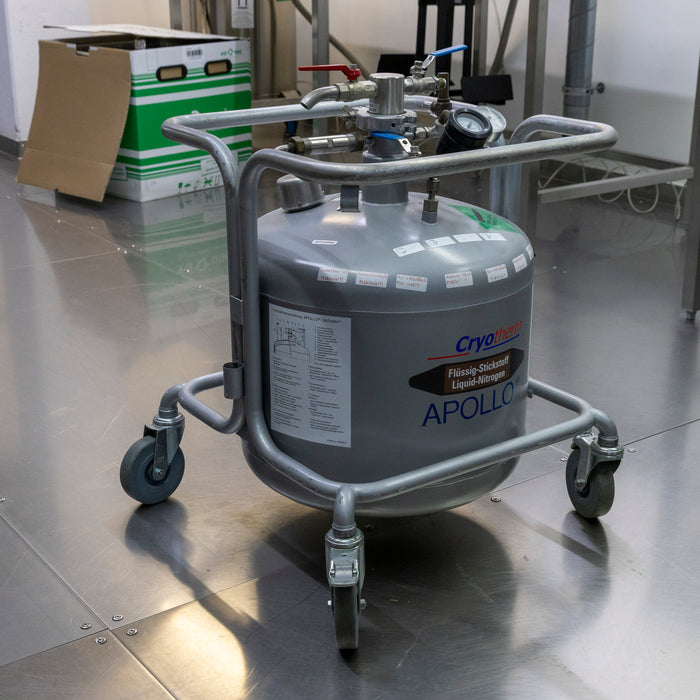 Cryotherm Apollo 50 – Liquid Nitrogen Cryo Transport Container