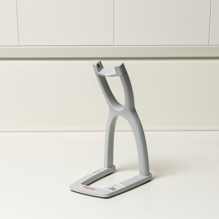 Thermo Scientific E1-ClipTip Ladestation