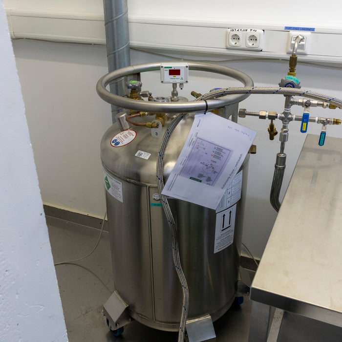 Consartic 120 VLN Liquid Nitrogen Cryogenic Tank