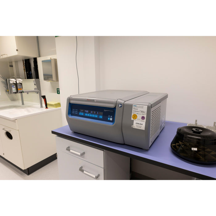 Megafuge ST4R Plus Tischzentrifuge (04.2023)