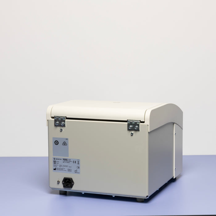 Sigma Zentrifuge 2-16P mit Rotor Ausschwingrotor 11122 + Becher 13222 und Winkelrotor 12148