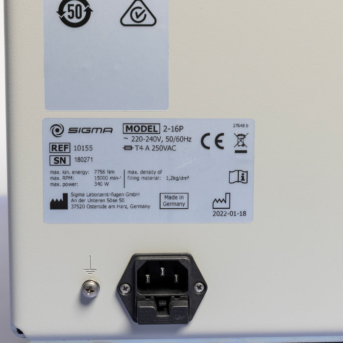 Sigma Zentrifuge 2-16P mit Rotor Ausschwingrotor 11122 + Becher 13222 und Winkelrotor 12148