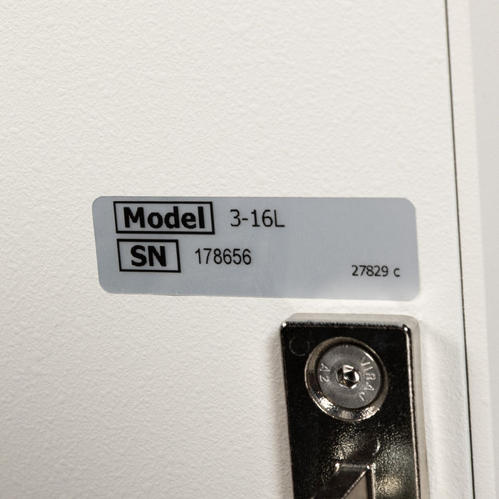 Universalzentrifuge Sigma 3-16L mit Plattenrotor (NEU/OVP) (2021)